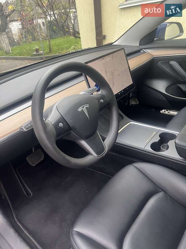 Седан Tesla Model 3 2023 в Житомирі фото 3 Седан Tesla Model 3 2023 в Житомирі