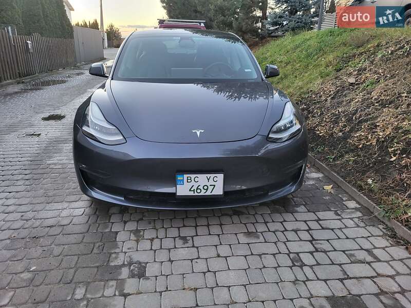 Tesla Model 3 2020 Tesla Model 3 2020