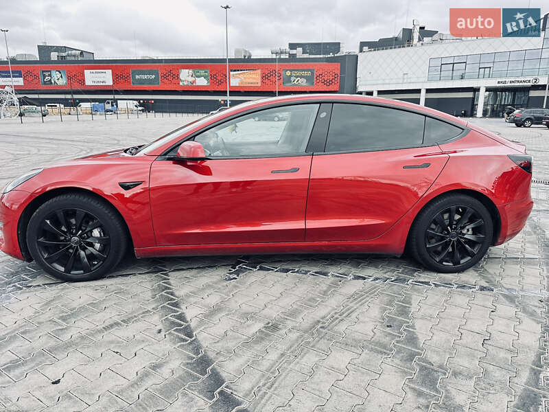 Седан Tesla Model 3 2019 в Києві