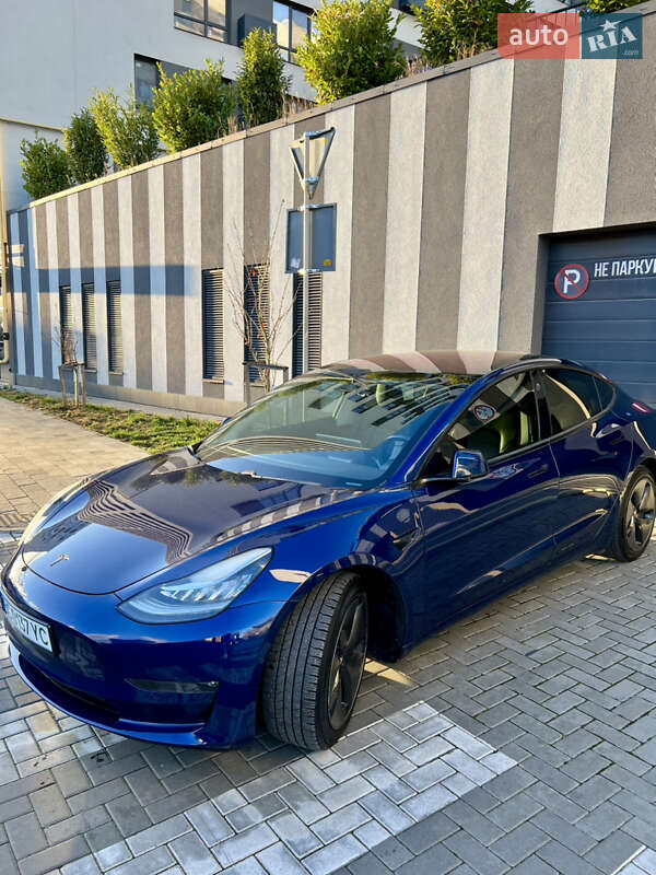 Tesla Model 3 2019 Tesla Model 3 2019