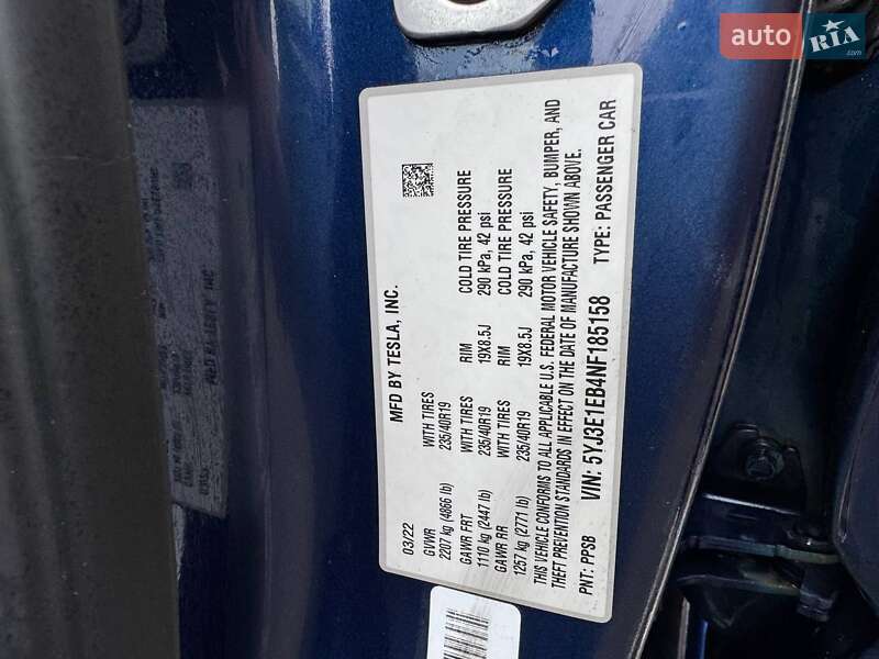 Седан Tesla Model 3 2022 в Луцке