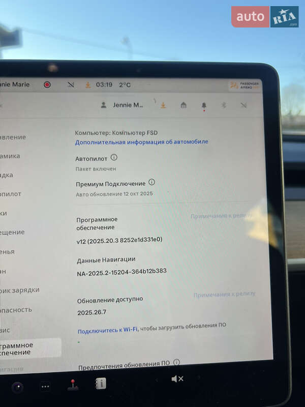 Седан Tesla Model 3 2022 в Луцьку