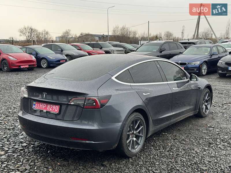 Седан Tesla Model 3 2018 в Луцьку