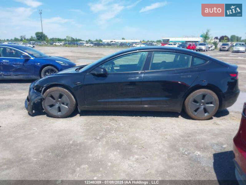 Седан Tesla Model 3 2023 в Одесі