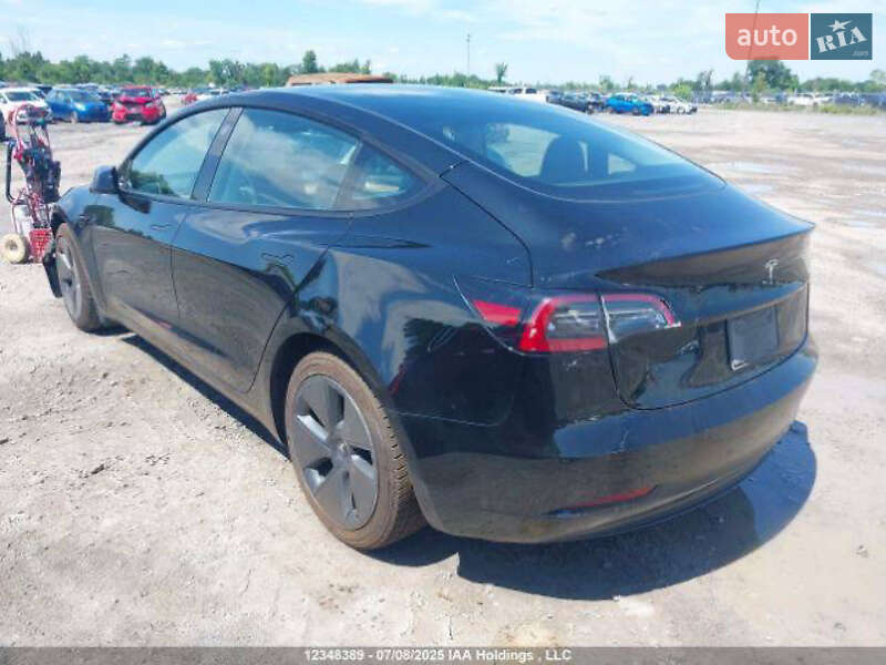 Седан Tesla Model 3 2023 в Одесі