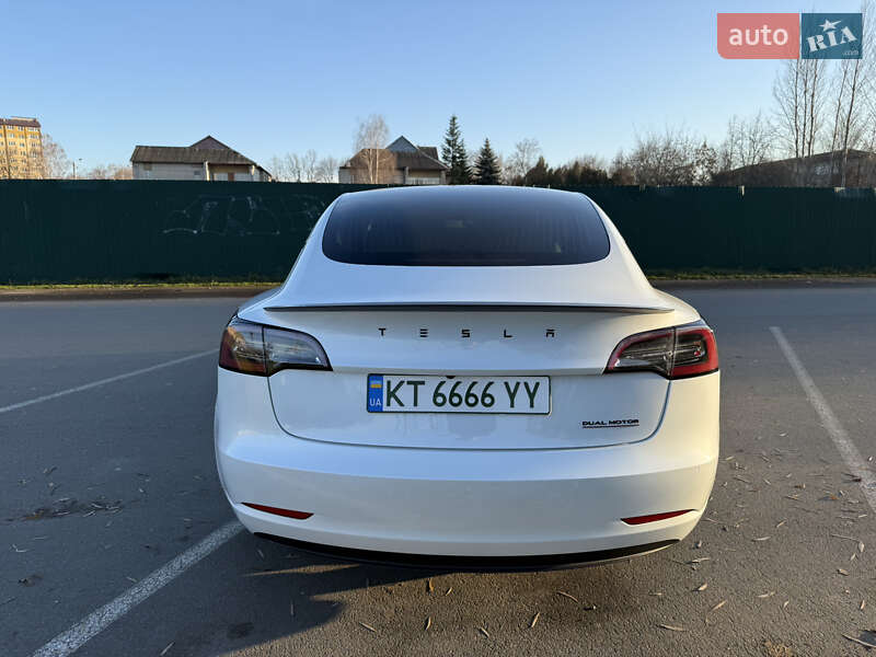 Седан Tesla Model 3 2020 в Ивано-Франковске