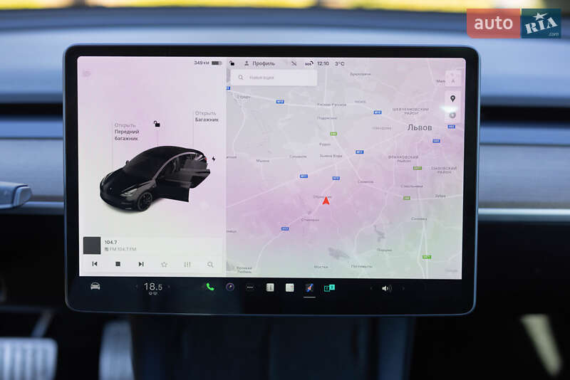 Седан Tesla Model 3 2021 в Львові