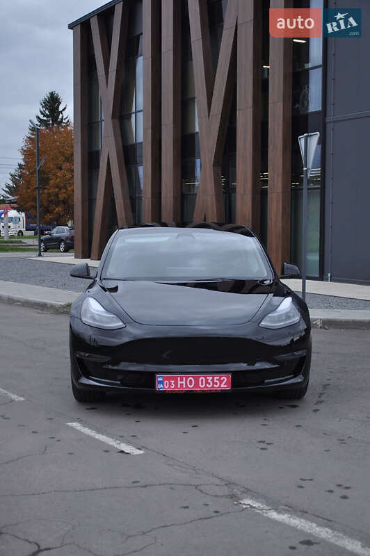 Седан Tesla Model 3 2022 в Луцке фото 3 Седан Tesla Model 3 2022 в Луцке