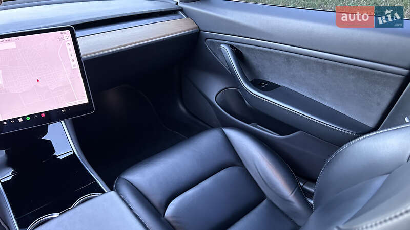 Седан Tesla Model 3 2019 в Киеве фото 25 Седан Tesla Model 3 2019 в Киеве