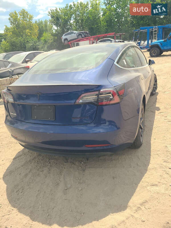 Седан Tesla Model 3 2019 в Одессе