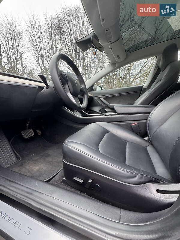 Седан Tesla Model 3 2018 в Бродах фото 10 Седан Tesla Model 3 2018 в Бродах