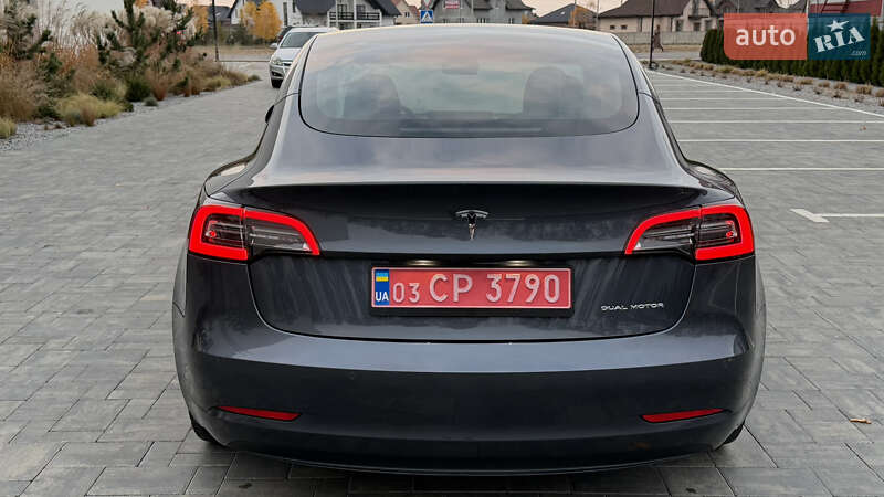Седан Tesla Model 3 2021 в Луцьку