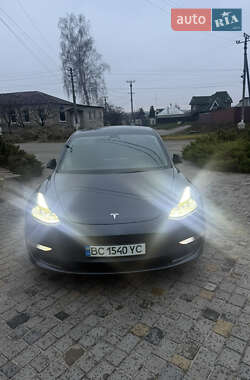 Седан Tesla Model 3 2022 в Харкові