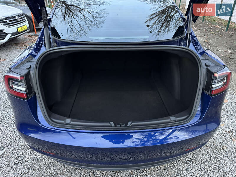Седан Tesla Model 3 2022 в Умани фото 29 Седан Tesla Model 3 2022 в Умани