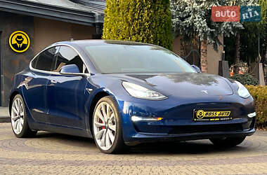 Седан Tesla Model 3 2019 в Львові