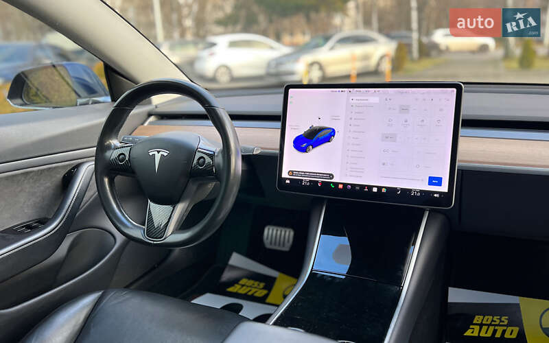 Седан Tesla Model 3 2019 в Львове фото 18 Седан Tesla Model 3 2019 в Львове