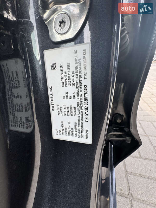 Седан Tesla Model 3 2024 в Днепре