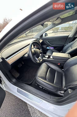 Седан Tesla Model 3 2018 в Днепре