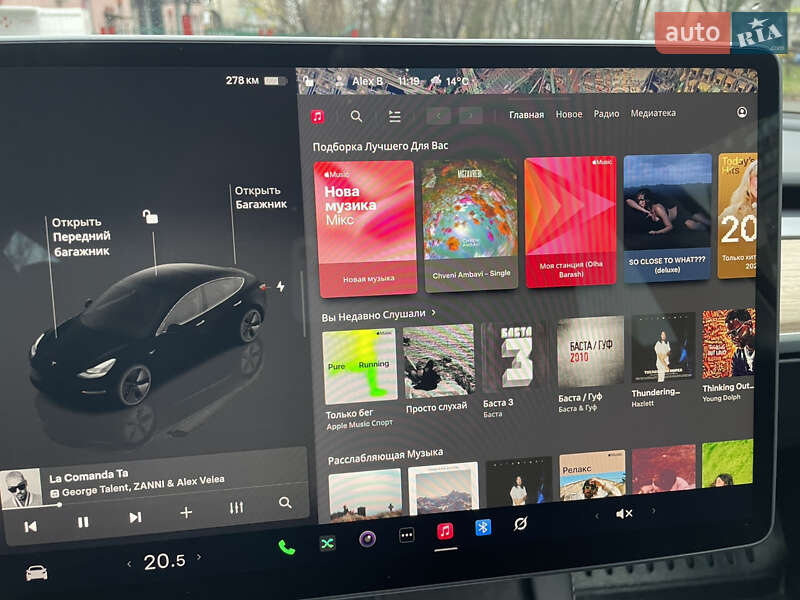 Седан Tesla Model 3 2023 в Киеве