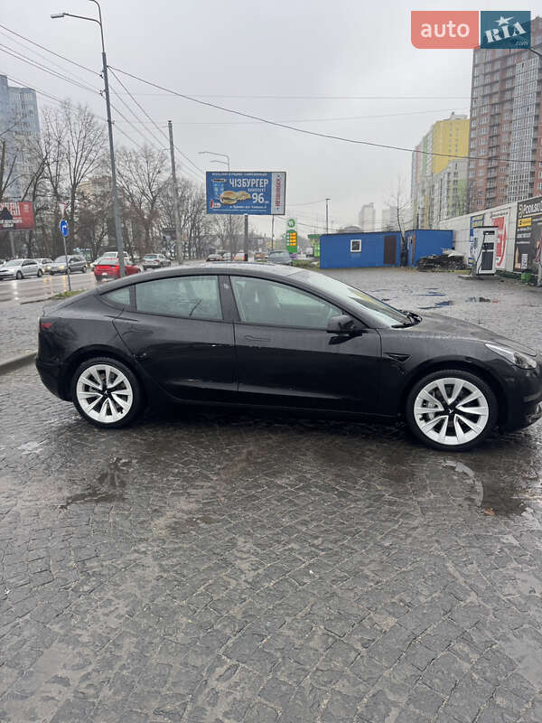 Седан Tesla Model 3 2022 в Киеве фото 4 Седан Tesla Model 3 2022 в Киеве