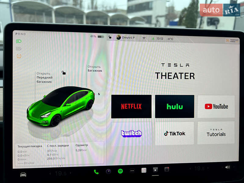 Седан Tesla Model 3 2022 в Луцке