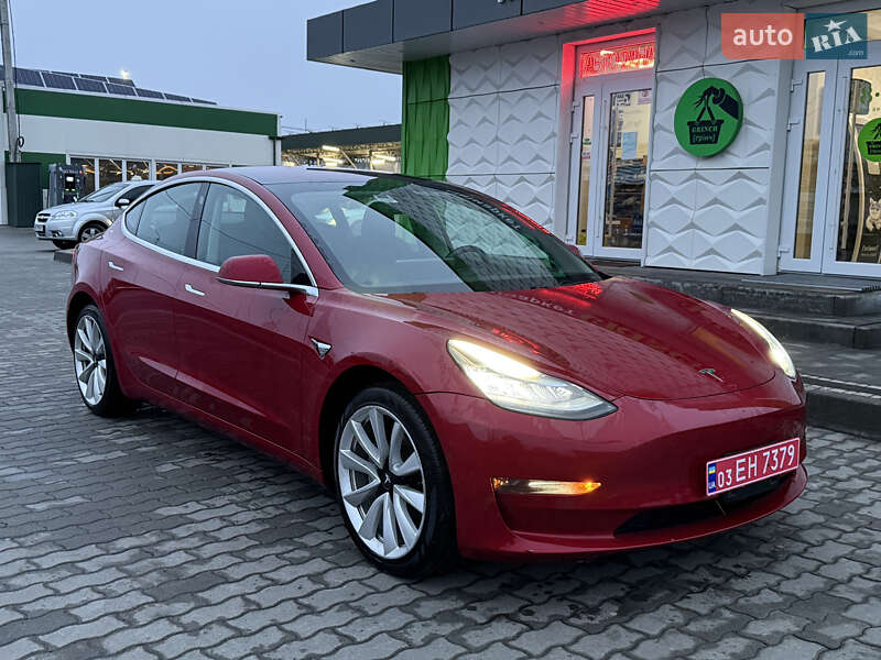 Tesla Model 3 2019