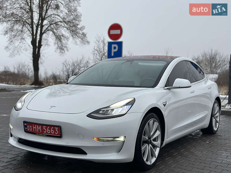 Седан Tesla Model 3 2018 в Владимире