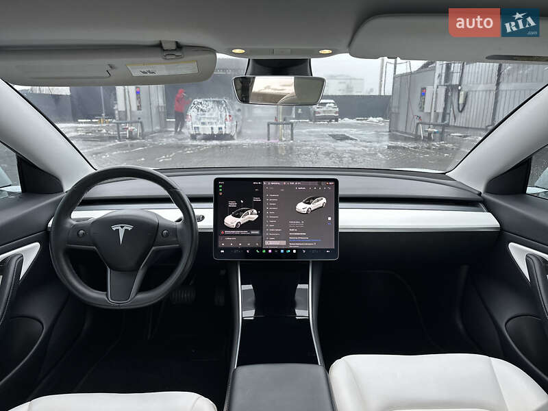 Седан Tesla Model 3 2018 в Владимире