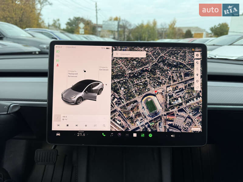 Седан Tesla Model 3 2021 в Полтаві