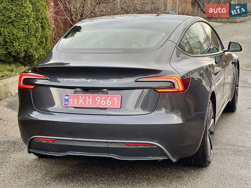 Седан Tesla Model 3 2025 в Киеве фото 13 Седан Tesla Model 3 2025 в Киеве