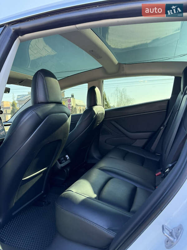 Седан Tesla Model 3 2020 в Черновцах фото 12 Седан Tesla Model 3 2020 в Черновцах