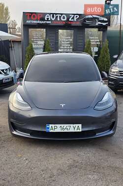 Седан Tesla Model 3 2022 в Днепре