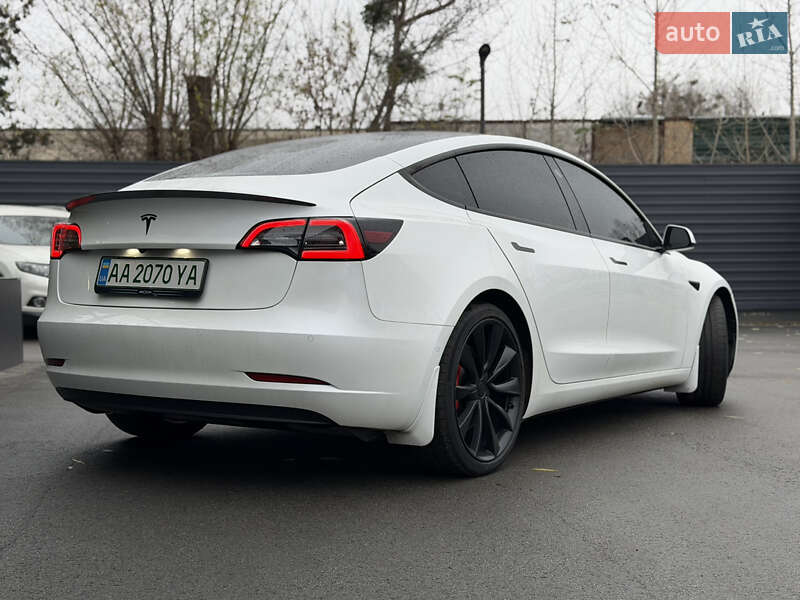 Седан Tesla Model 3 2021 в Киеве фото 7 Седан Tesla Model 3 2021 в Киеве
