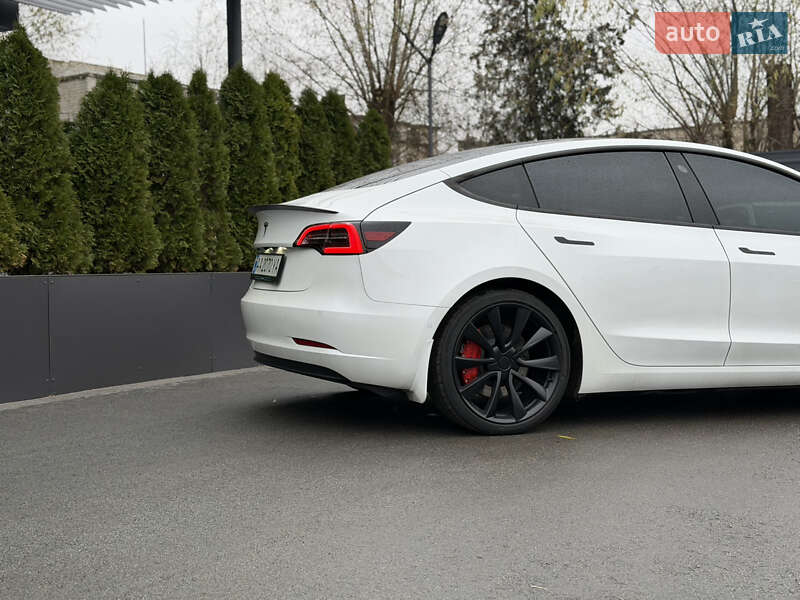 Седан Tesla Model 3 2021 в Киеве фото 6 Седан Tesla Model 3 2021 в Киеве