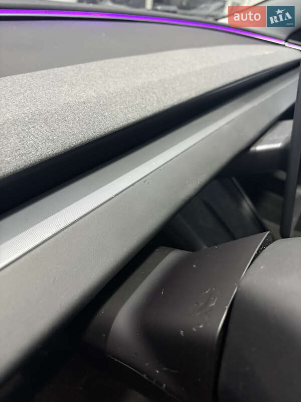 Седан Tesla Model 3 2024 в Львове