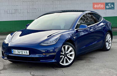 Седан Tesla Model 3 2019 в Киеве