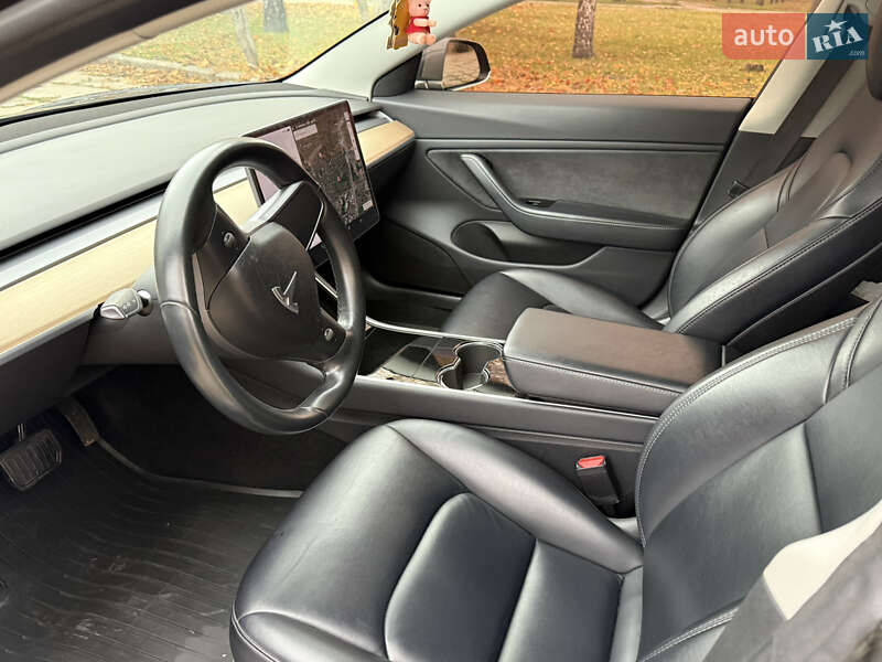 Седан Tesla Model 3 2018 в Харькове