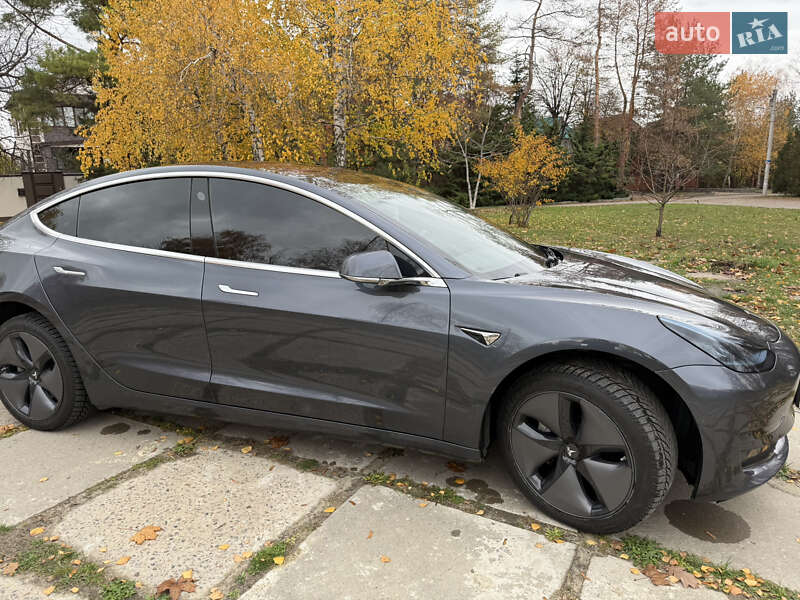 Седан Tesla Model 3 2018 в Харькове