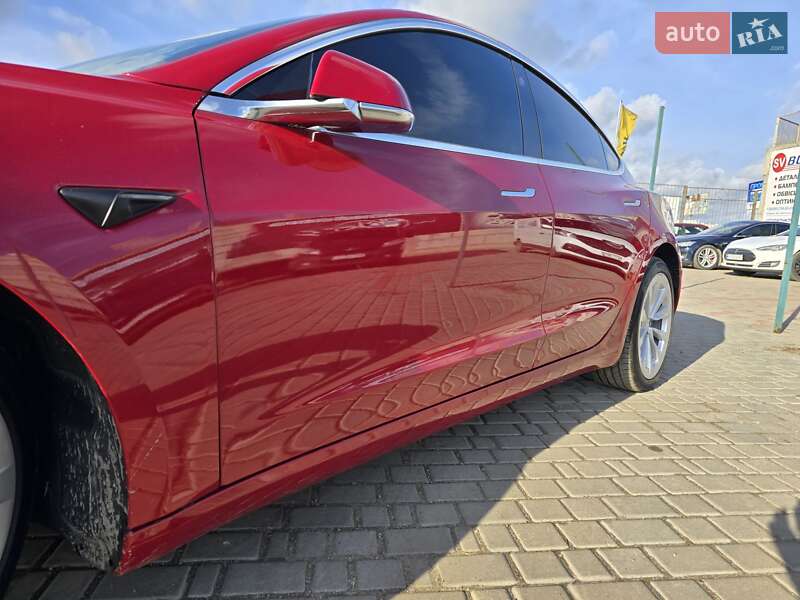 Седан Tesla Model 3 2020 в Одесі
