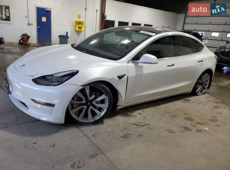 Седан Tesla Model 3 2020 в Киеве фото Седан Tesla Model 3 2020 в Киеве