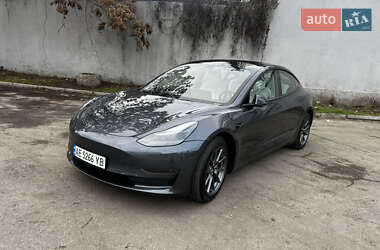 Седан Tesla Model 3 2023 в Днепре