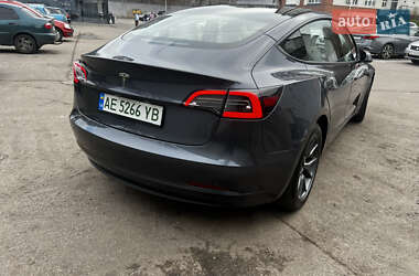 Седан Tesla Model 3 2023 в Дніпрі