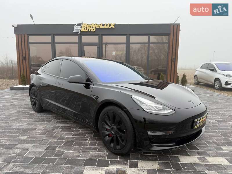 Седан Tesla Model 3 2018 в Коломые