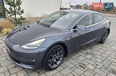 Седан Tesla Model 3 2018 в Луцке