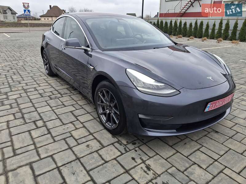 Седан Tesla Model 3 2018 в Луцке фото 4 Седан Tesla Model 3 2018 в Луцке