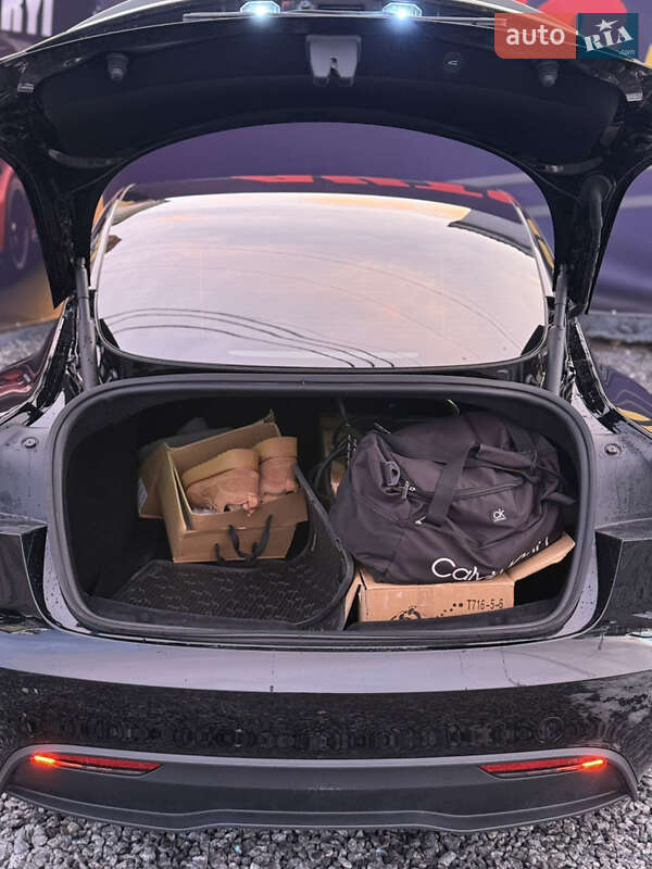 Седан Tesla Model 3 2024 в Стрию фото 20 Седан Tesla Model 3 2024 в Стрию