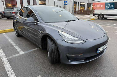Седан Tesla Model 3 2018 в Киеве