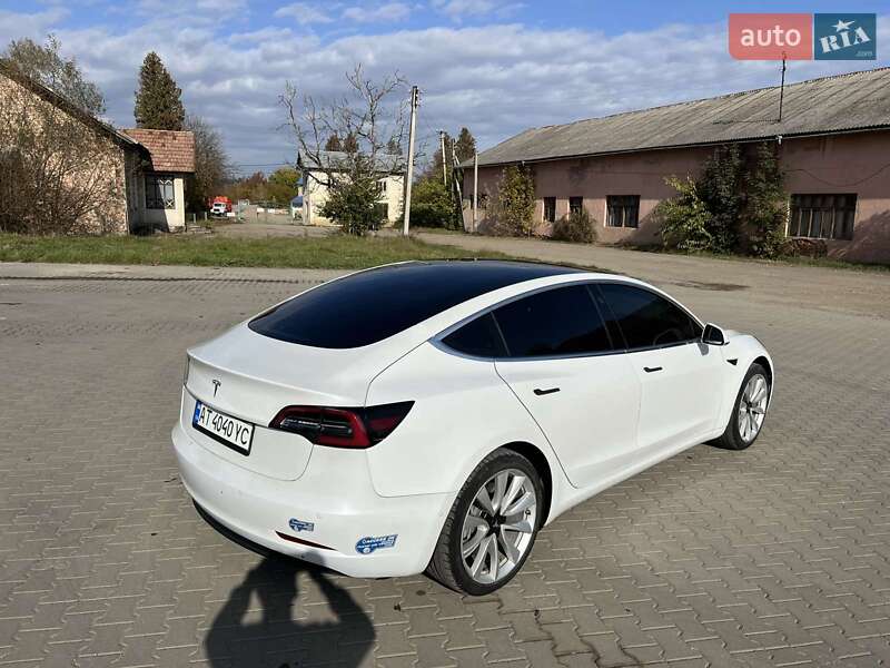 Седан Tesla Model 3 2019 в Косове фото 11 Седан Tesla Model 3 2019 в Косове
