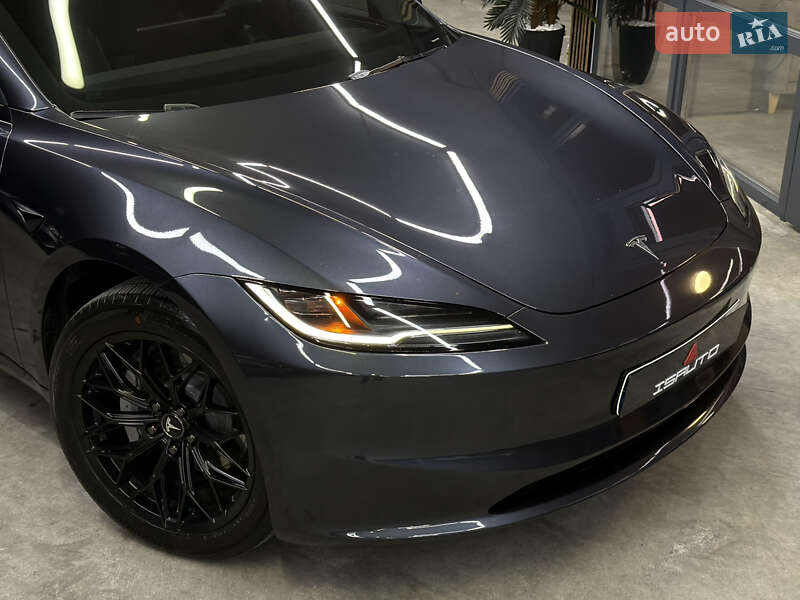 Седан Tesla Model 3 2024 в Одессе