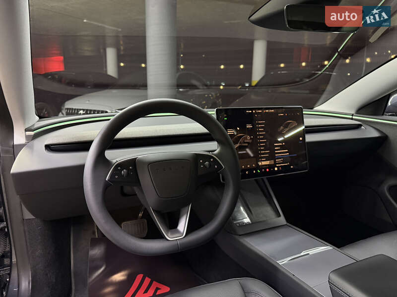 Седан Tesla Model 3 2024 в Одессе